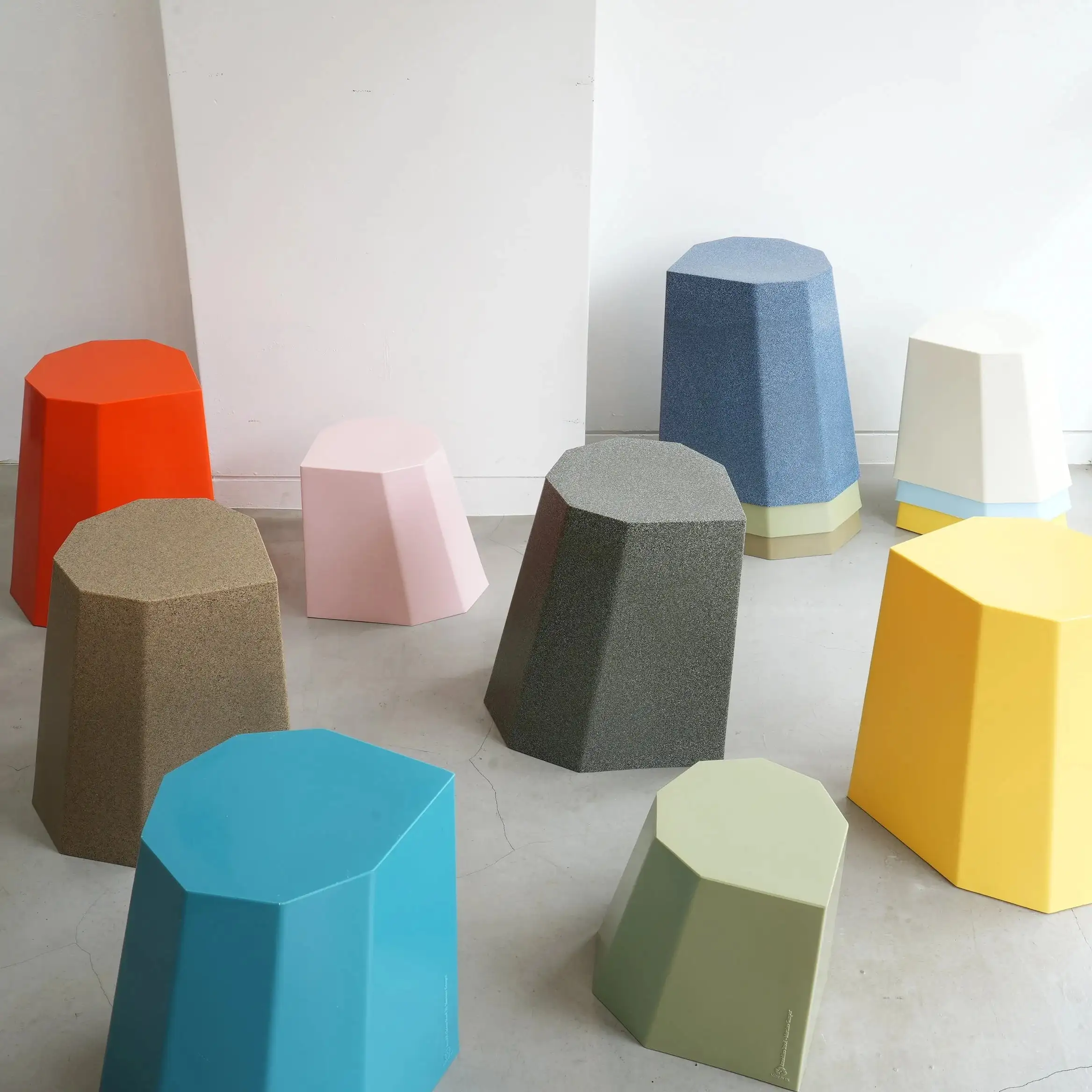Arnold Circus Stool 阿诺德马戏团椅凳｜艺术设计多功能户外家具